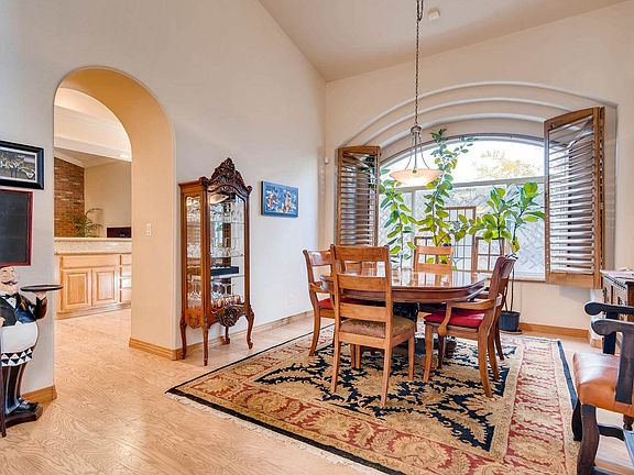 5th image of 7917 Lakepoint Cir