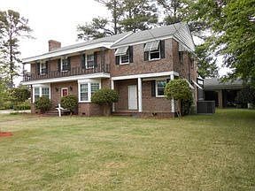 2nd image of 1706 N Chestnut St