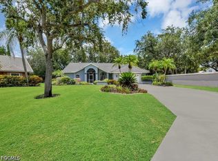 11481 Bent Pine Dr, Fort Myers, FL 33913