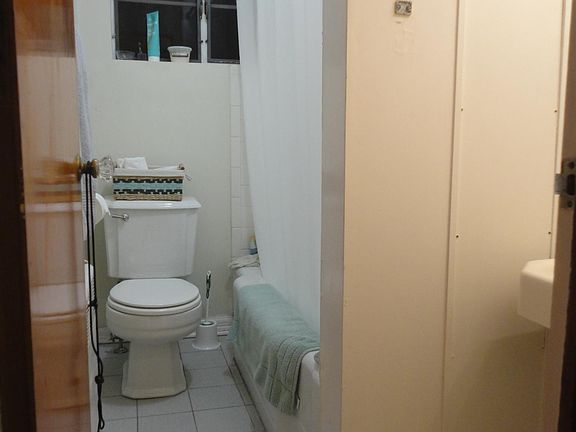 4th image of 812 S Stull Ave APT 3