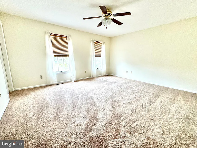 501 Falcon Dr — Photo 21