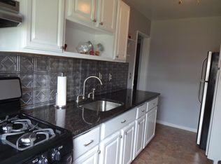 10D Colfax Mnr, Roselle Park, NJ 07204