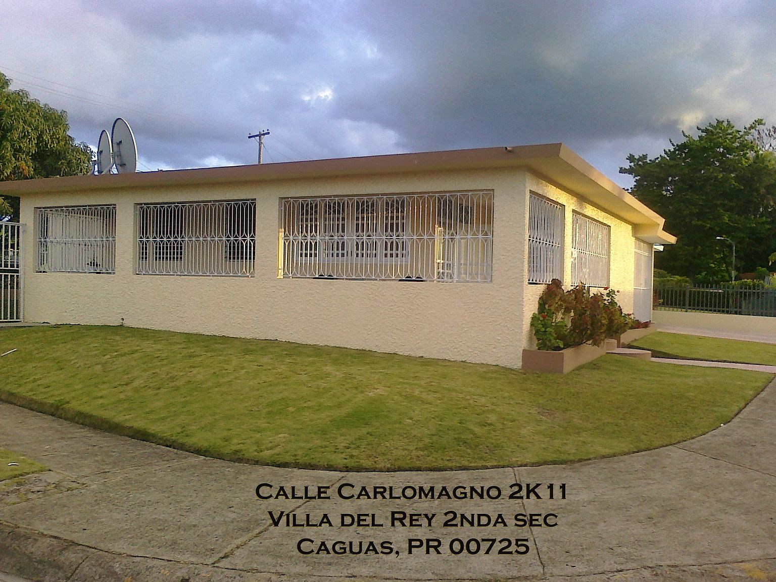 2K11 Cll Carlos Magno Villa Del Rey 2da Sec, Caguas, PR 00725 | Zillow