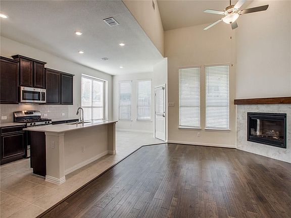 2nd image of 2731 Salt Creek Way