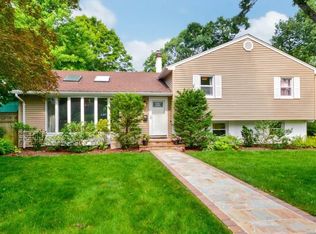 2 Eastway, Hartsdale, NY 10530