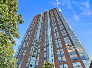 7 Concorde Pl #2203, Toronto, ON M3C3N4