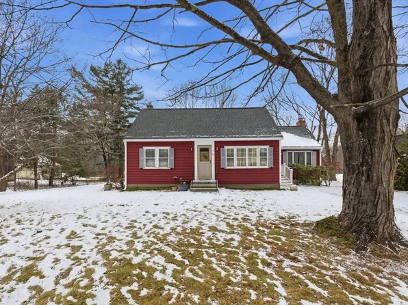 71 Liberty St, Acton, MA 01720