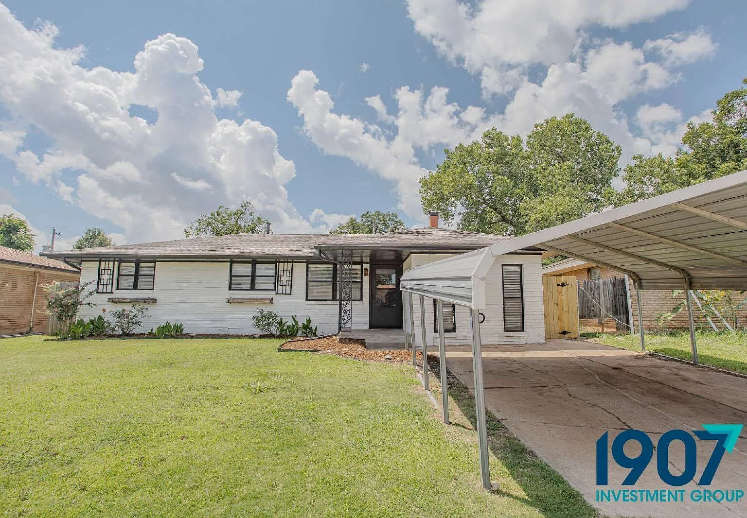 3 bed, 2.0 bath, 1209 sqft, $1,399 — Photo 4