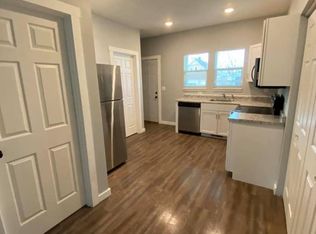 1638 B Ave NE UNIT 1, Cedar Rapids, IA 52402
