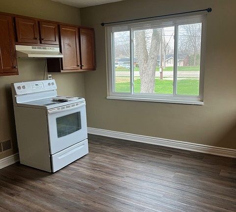 3rd image of 4608 Manchester Rd