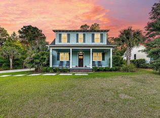 609 Bootlegger Ln, Charleston, SC 29412