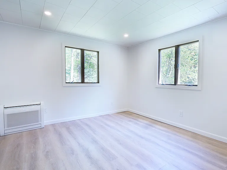 1597 Sanford Rd #1 — Photo 18