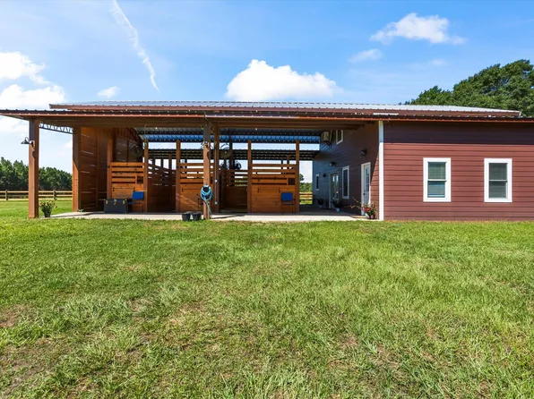 601 Bethcar Church Rd, Wagener, SC 29164