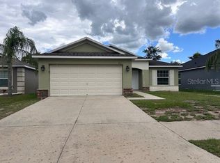 8111 Alamosa Wood Ave, Ruskin, FL 33573