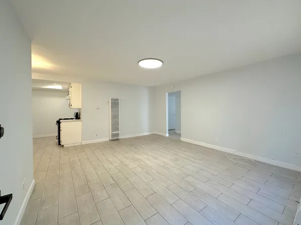 21828 Belshire Ave Unit 15, Hawaiian Gardens, CA 90716