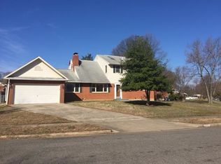 6803 Darby Ln, Springfield, VA 22150