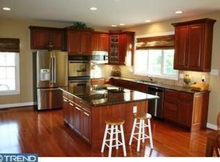 707 Buffington Cir, Chester Springs, PA 19425