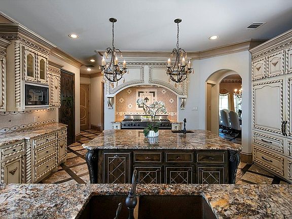 4th image of 5708 Pine Valley Dr