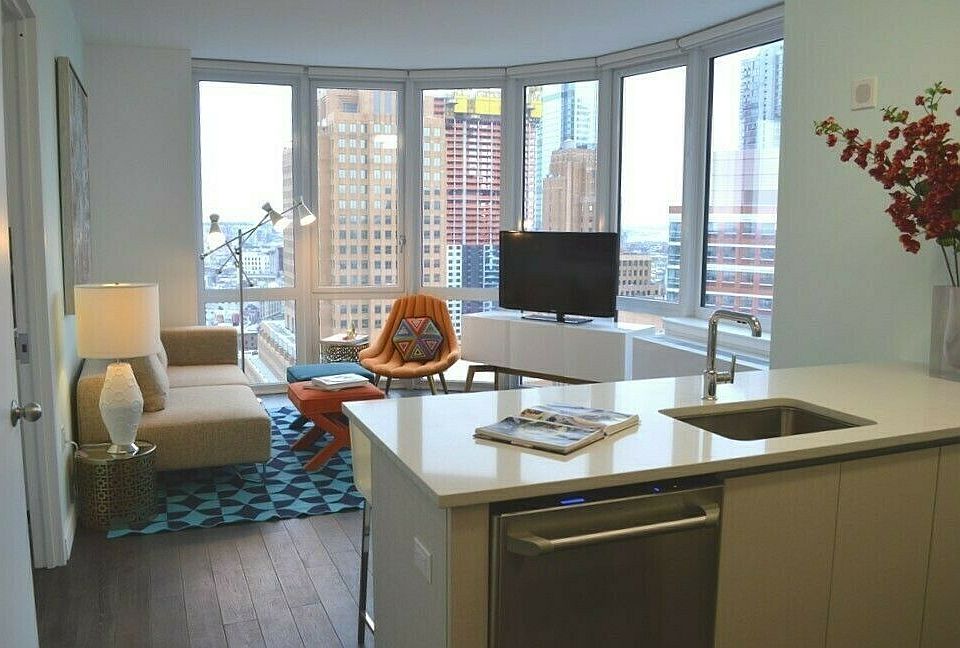 1st image of 309 Gold St APT 18A