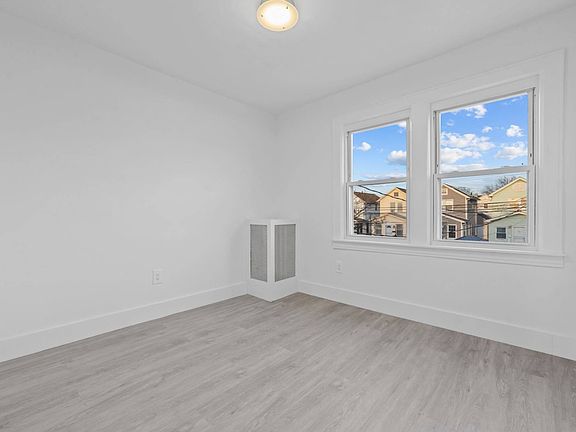 5th image of 123-22 146th St