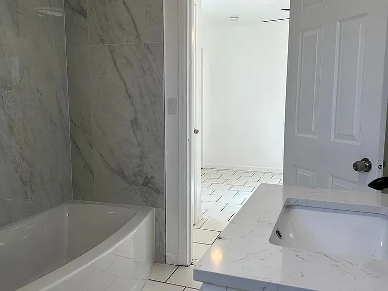 908 Glenn Ave — Photo 18