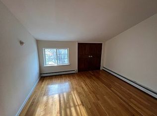 13 Harper Ct #1, Bronx, NY 10466