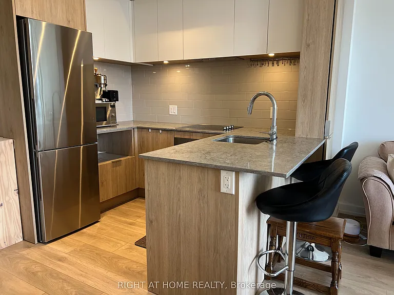 225 Sumach St #1508 — Photo 5