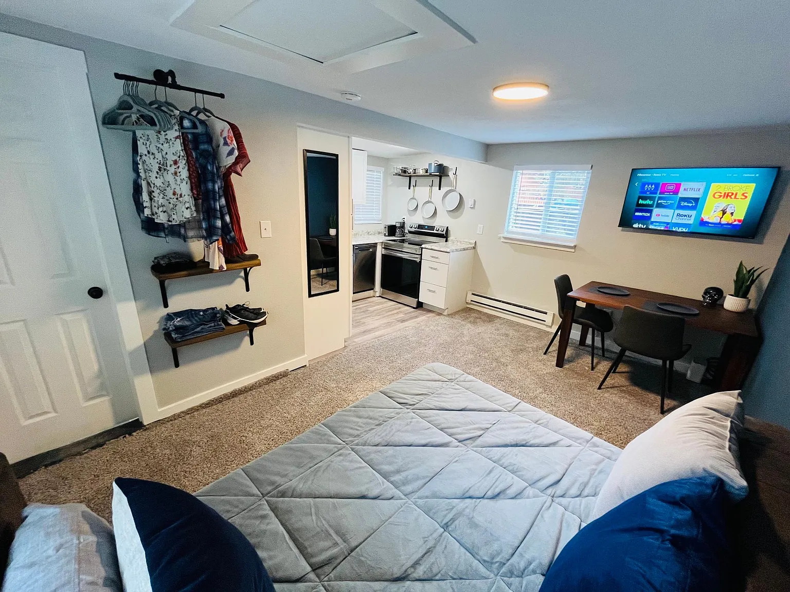 Studio, 225 sqft, $1,375 — Photo 2