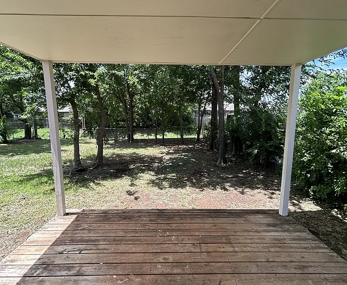 101 S Dallas Ave — Photo 17