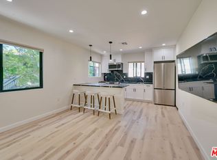 843 Westbourne Dr #B, West Hollywood, CA 90069