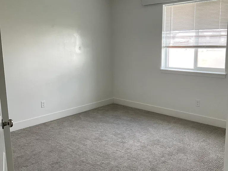 5963 N Freedom Rd #1 — Photo 8