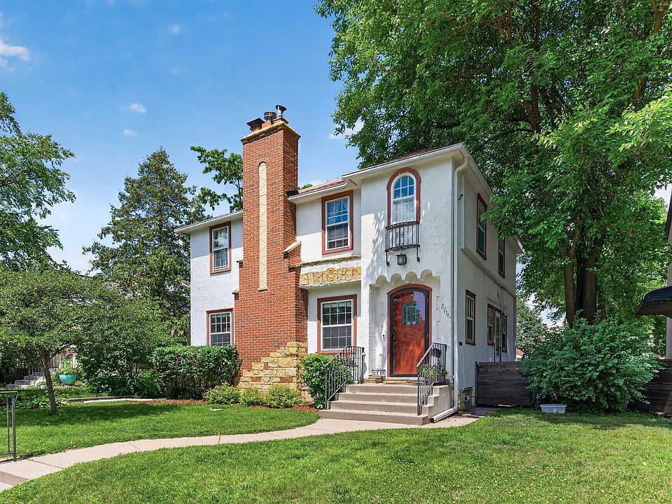 1st image of 2716 E Minnehaha Pkwy