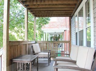 26 Hamilton St #1S, Medford, MA 02155