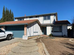 7070 Yorktown Dr, Gilroy, CA 95020