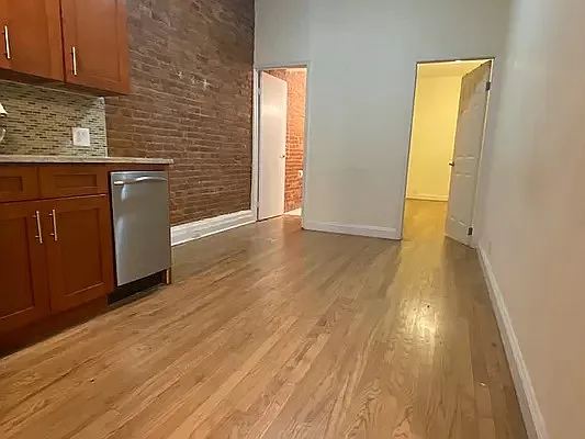 Rented by REAL New York | media 17