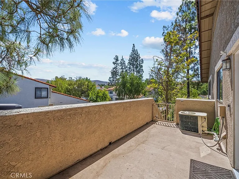 1631 Charterwood Ct — Photo 5