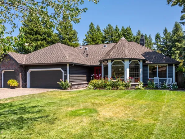 471 Countryside Circle, Santa Rosa, CA 95401