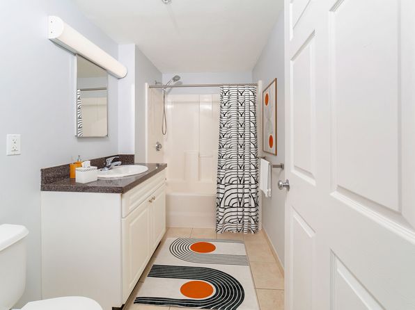 1 Nassau St #9630296