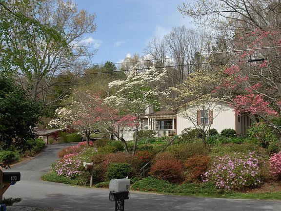 House with Driveway