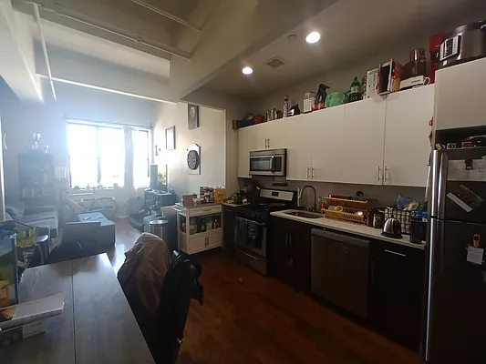 Rented by City Vista Inc | media 36
