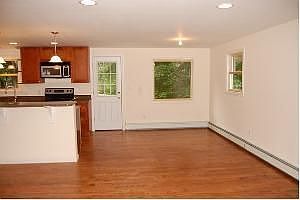 4th image of 32 Sky Ln