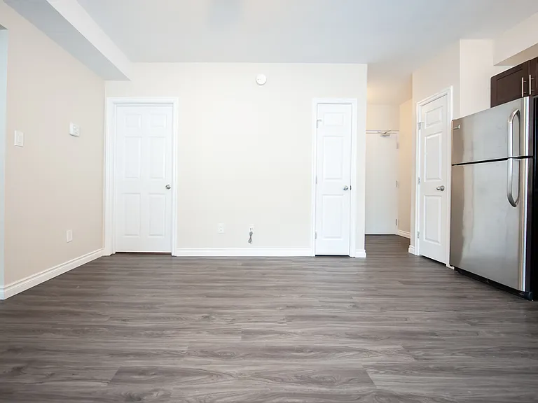 433 Edison Ave #315 — Photo 9