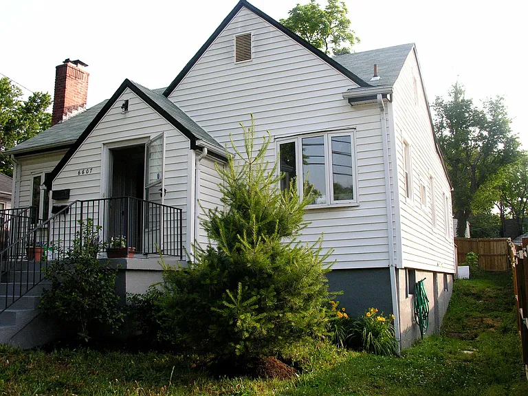 6607 Poplar Ave — Photo 1