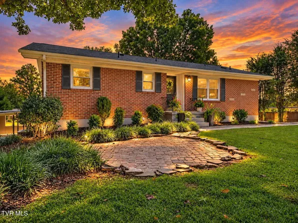 1721 Holston Dr, Bristol, TN 37620