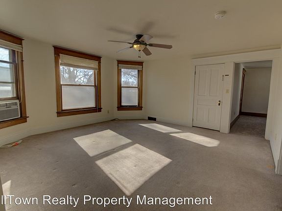 4th image of 1929 1/2 Lillie Ave