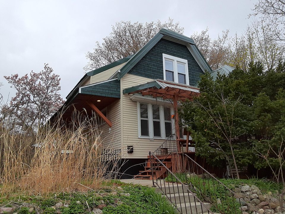 1st image of 2637 N Fratney St #37A