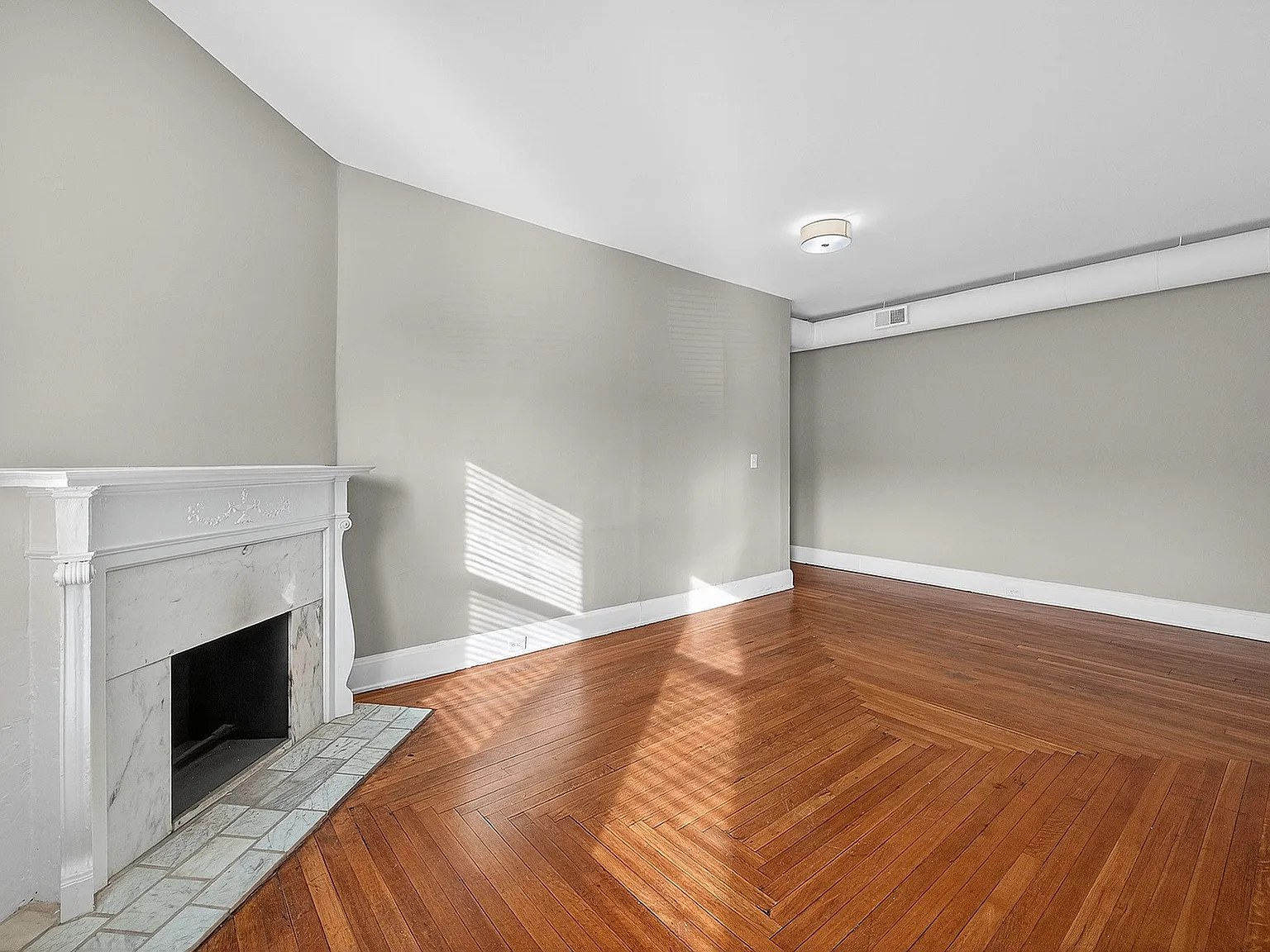 Clermont Condominiums — Photo 3
