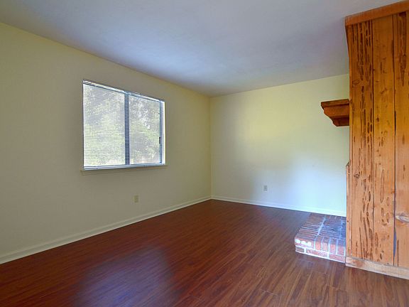 4th image of 406 Glenview Dr APT 5