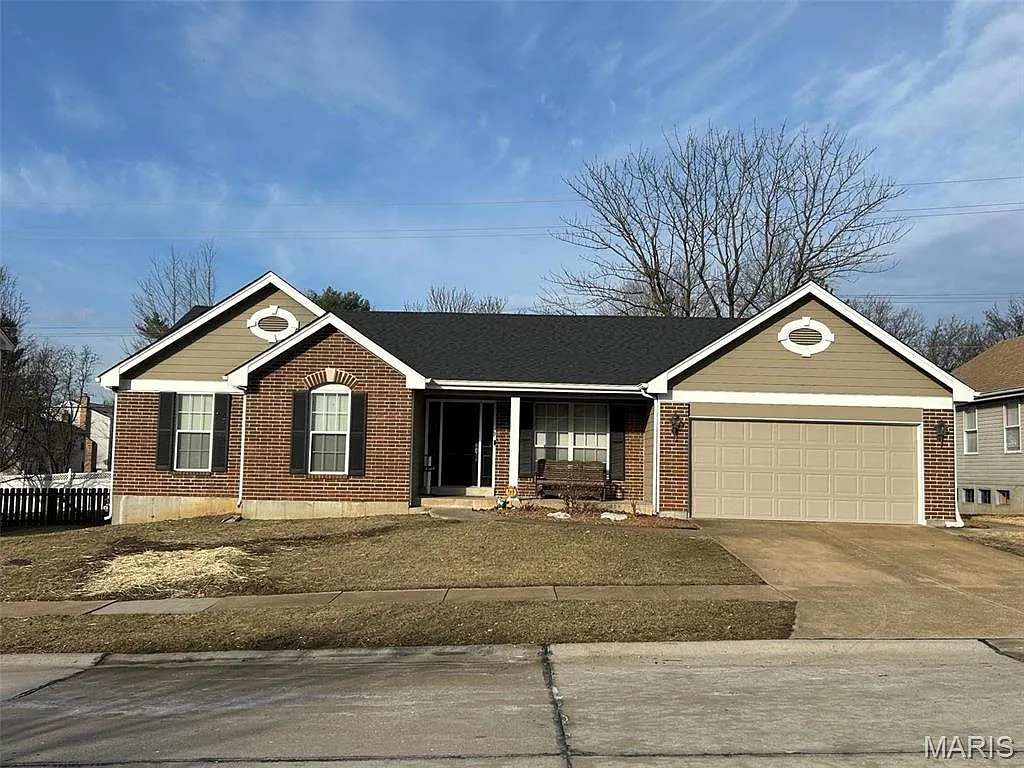 7349 Summer Manor Dr photo 1