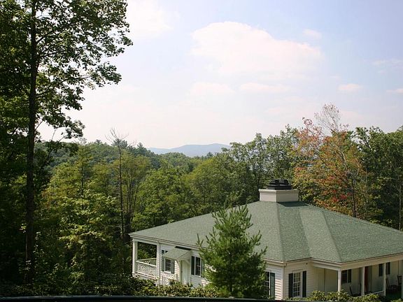 5th image of 394 Copeland Hill Dr